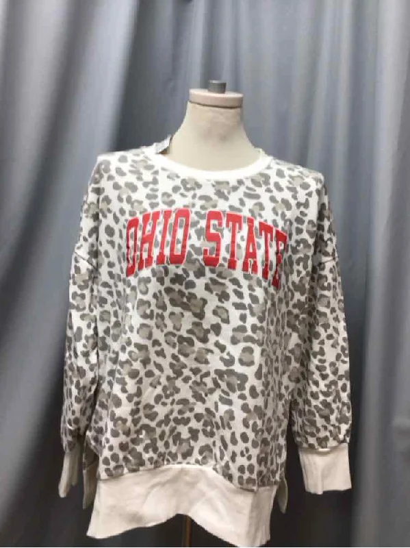 GAMEDAY SIZE MEDIUM Ladies TOP